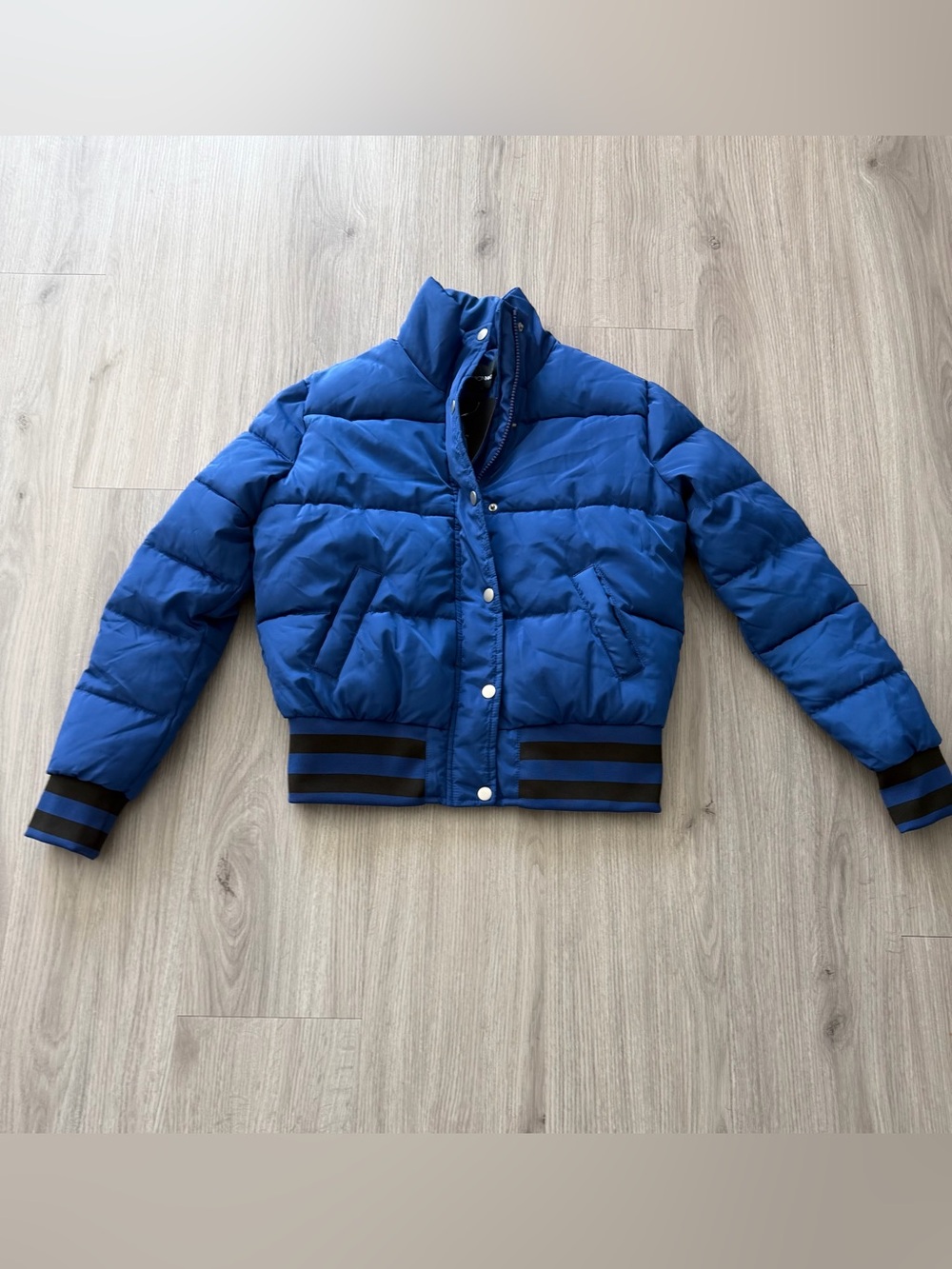 Women’s Blue Puffer Jacket with Striped Rib Hem